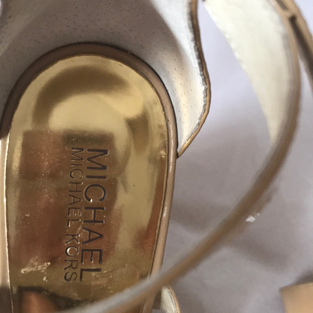 Michael Kors patent leather wedges - Picture 5 of 10